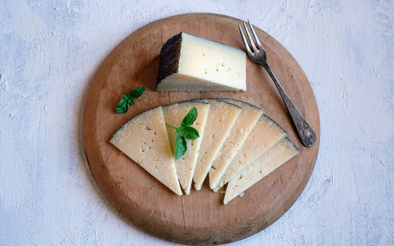 Formaggi dalla Spagna e vini di Valtellina: abbinamenti da scoprire