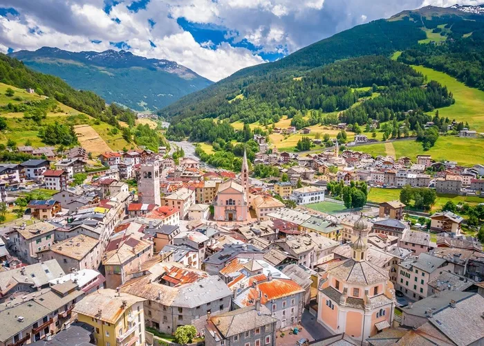 Bormio, arriviamo: apre il nuovo market Le Rocce